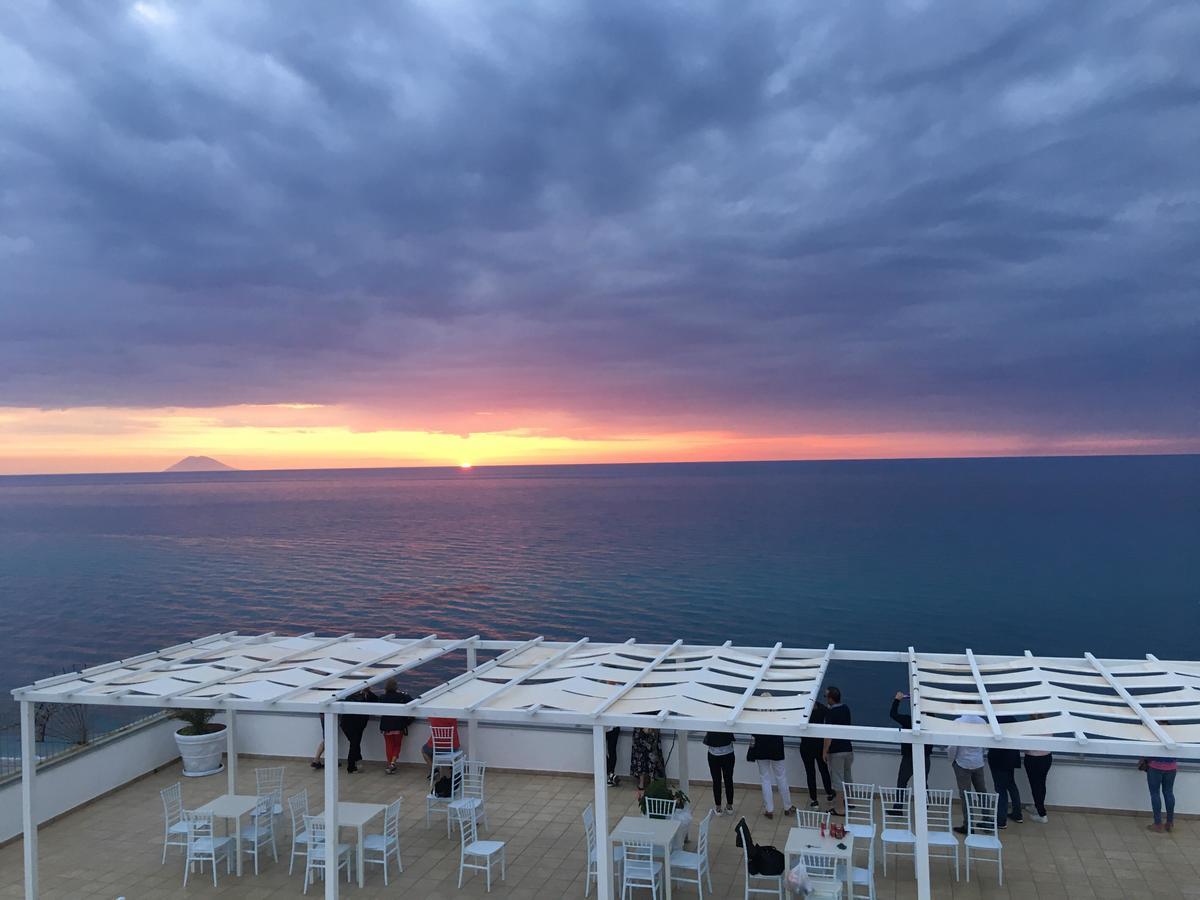 La Porta Del Mare Hotel Tropea Exterior photo
